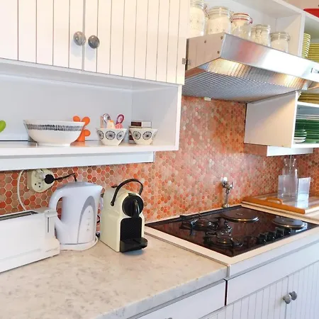 Superb T4 'port Aubernon' With Sea View Air Conditioningparking And Pool Daire Antibes