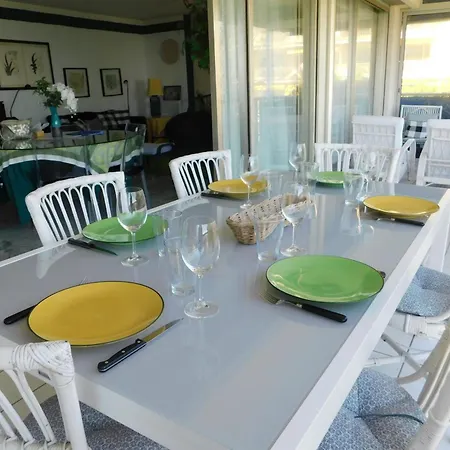 Superb T4 'port Aubernon' With Sea View Air Conditioningparking And Pool Apartmán Antibes